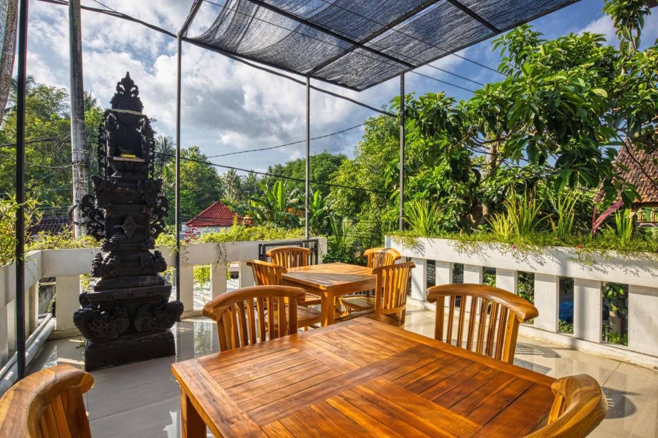 L Degus Hostel Toyapakeh Ngoại thất bức ảnh