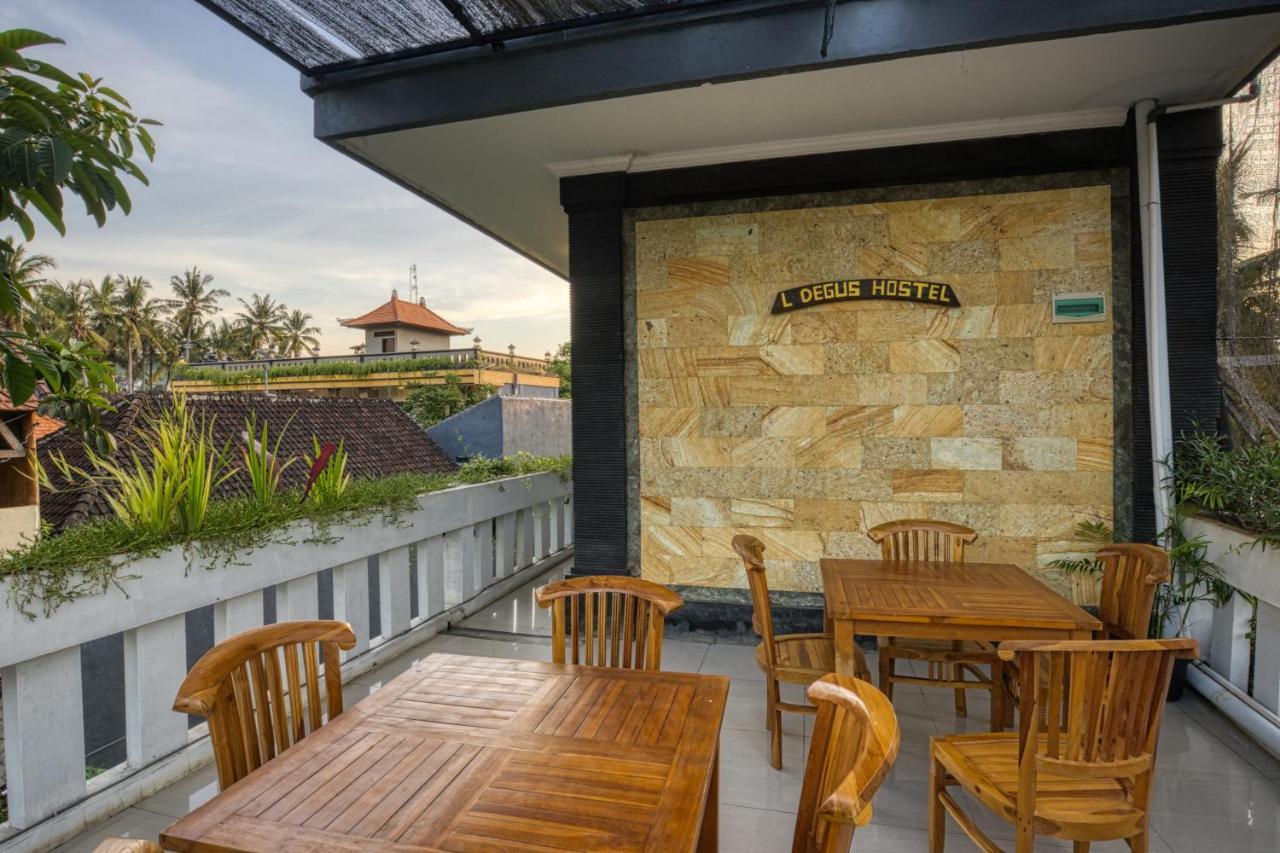 L Degus Hostel Toyapakeh Ngoại thất bức ảnh